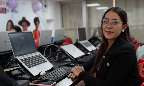 ECNICO EN MERCADEO Y VENTAS PARA MUJERES