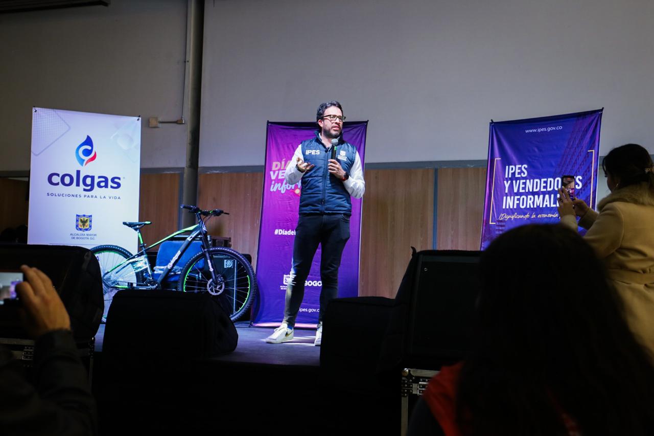 celebración del día del vendedor informal en Bogotá