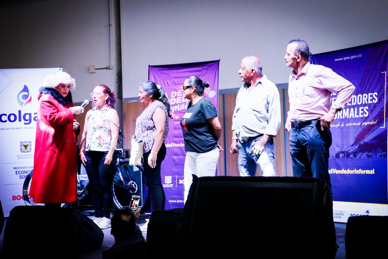 celebración del día del vendedor informal en Bogotá