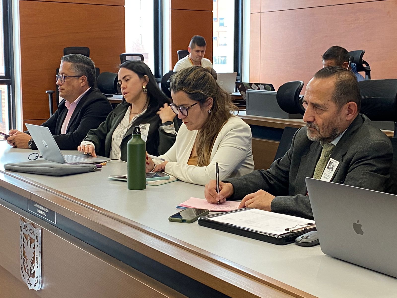 El IPES Continúa su Compromiso con los Vendedores Informales del Sector Ricaurte