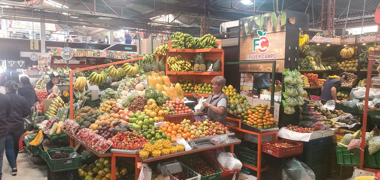  Plaza Distrital de Mercado 7 de Agosto