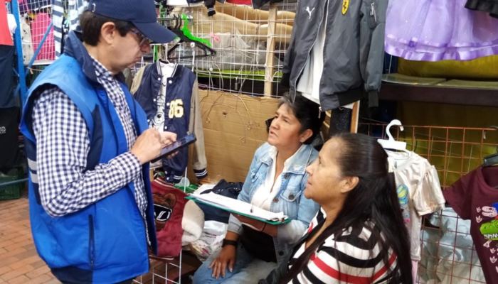 exitosa la feria organizada por el IPES en cinco puntos de Bogotá draggable=