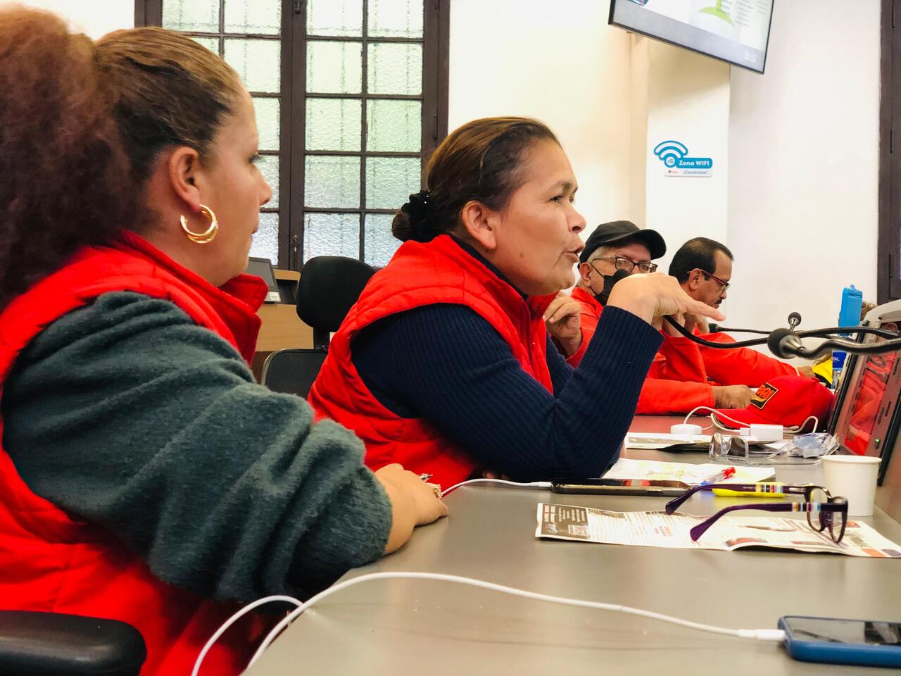 mesas de trabajo entre IPES y vendedores: aprovechamiento del espacio público